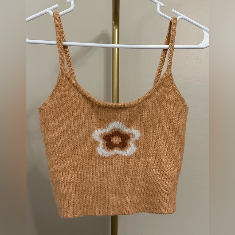 Knit flower crop top, size S